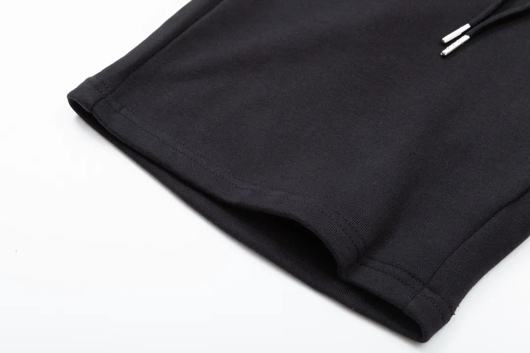 BURBERRY Lo GO 、 Quality 、 、 Breathable Same Style ：Black Sizes： XS Ｓ Ｍ L